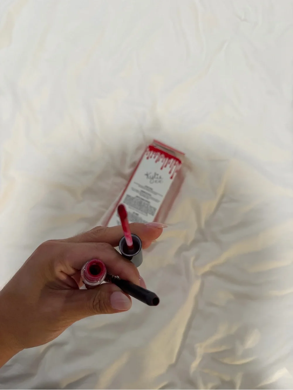 Kylie Cosmetics Red Matte Liquid Lipstick & Lip Liner Set